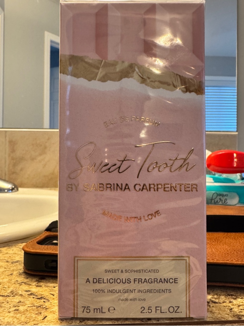 SWEET TOOTH
Sabrina Carpenter